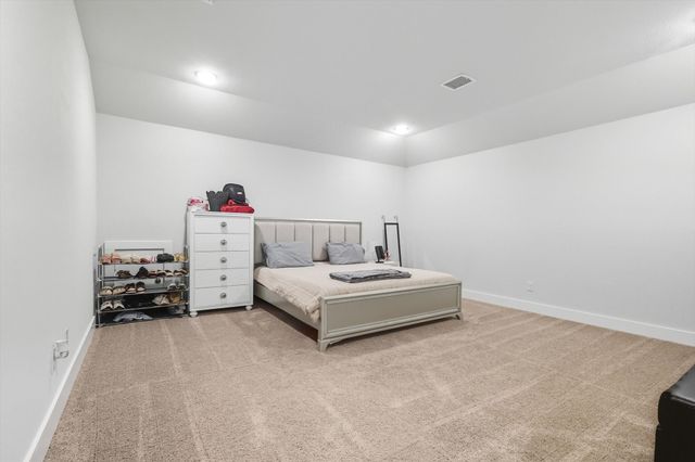 2470 Pebble Bank Lane, Midlothian, TX 76065