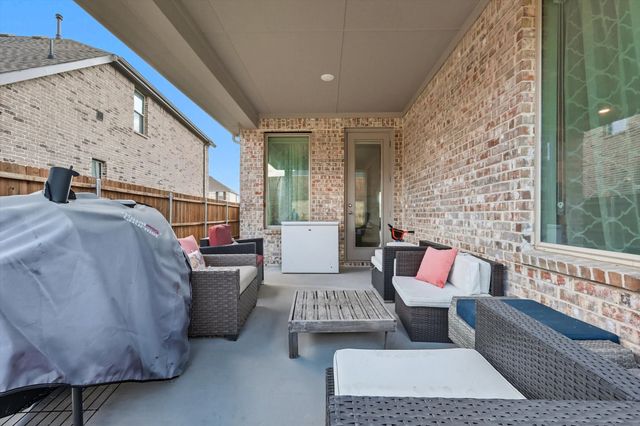 2470 Pebble Bank Lane, Midlothian, TX 76065