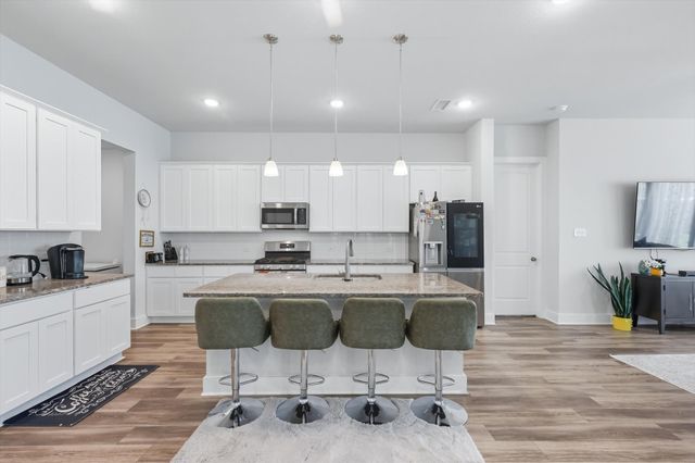 2470 Pebble Bank Lane, Midlothian, TX 76065