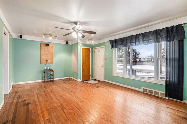 30801 Pardo Street, Garden City, MI 48135