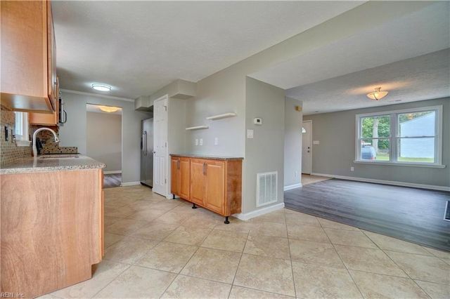 913 Fluvanna RD, Newport News, VA 23601