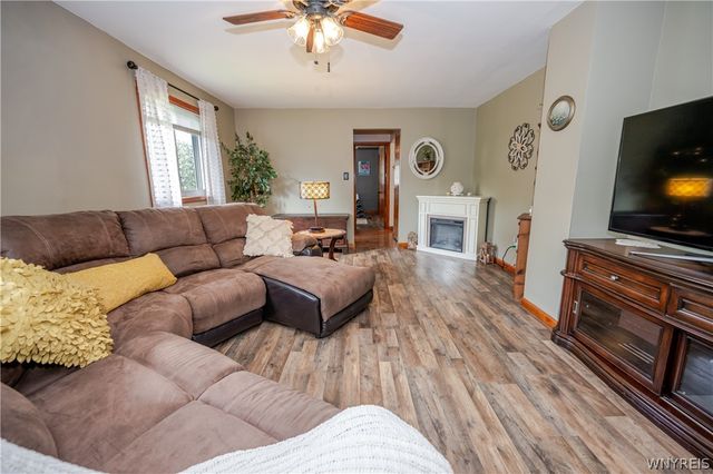 136 Helen Avenue, Hamburg, NY 14219