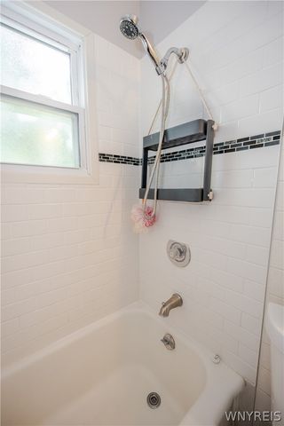 136 Helen Avenue, Hamburg, NY 14219