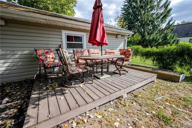 136 Helen Avenue, Hamburg, NY 14219