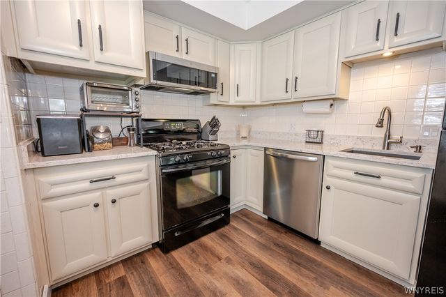 136 Helen Avenue, Hamburg, NY 14219