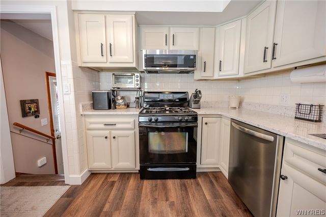 136 Helen Avenue, Hamburg, NY 14219