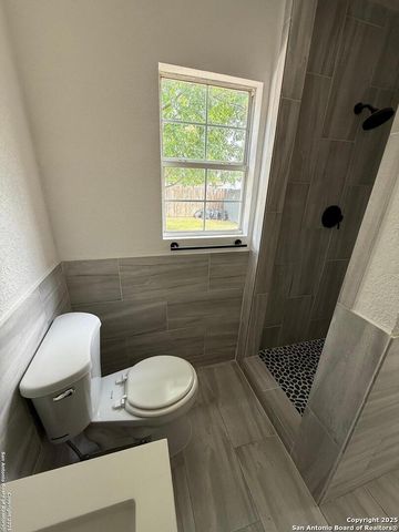 2327 Clower, San Antonio, TX 78201