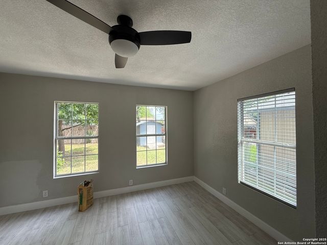 2327 Clower, San Antonio, TX 78201