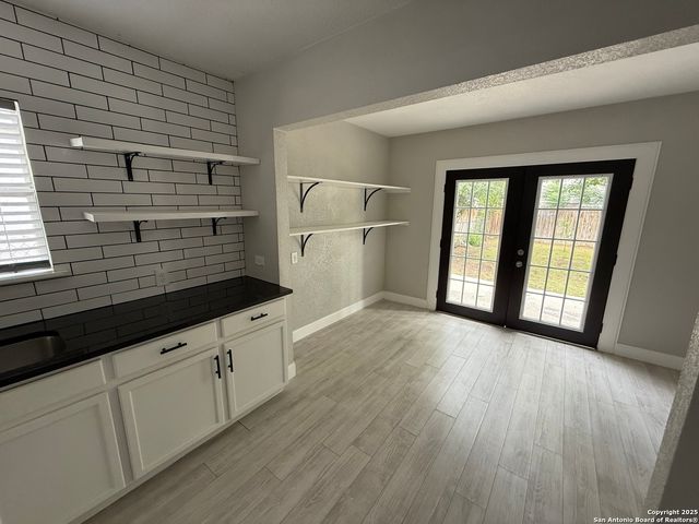 2327 Clower, San Antonio, TX 78201