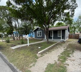 2327 Clower, San Antonio, TX 78201
