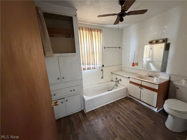 32 Cherry Road NW, Massillon, OH 44646