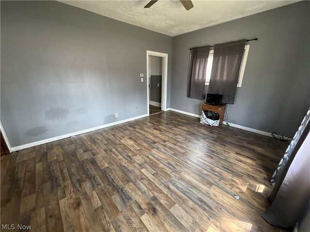 32 Cherry Road NW, Massillon, OH 44646