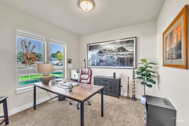 367 N Magnolia Pl, Middleton, ID 83644