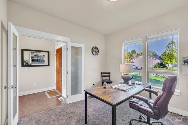 367 N Magnolia Pl, Middleton, ID 83644