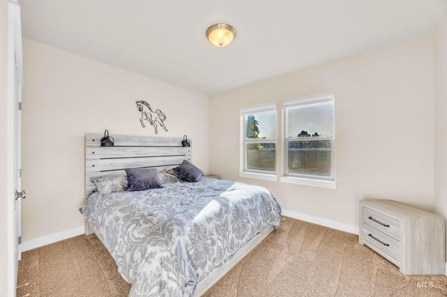 367 N Magnolia Pl, Middleton, ID 83644
