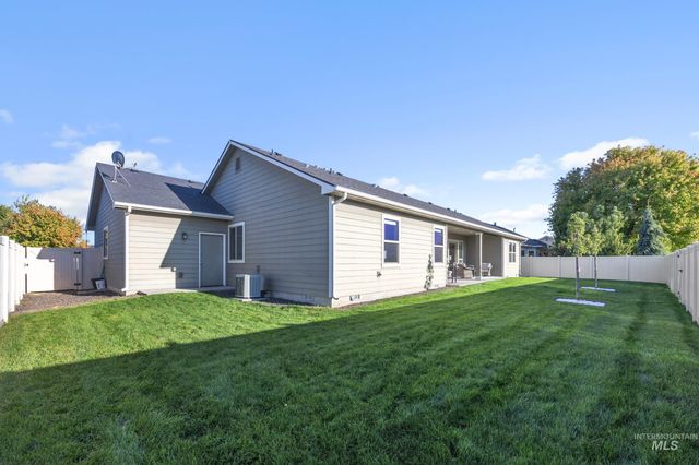367 N Magnolia Pl, Middleton, ID 83644