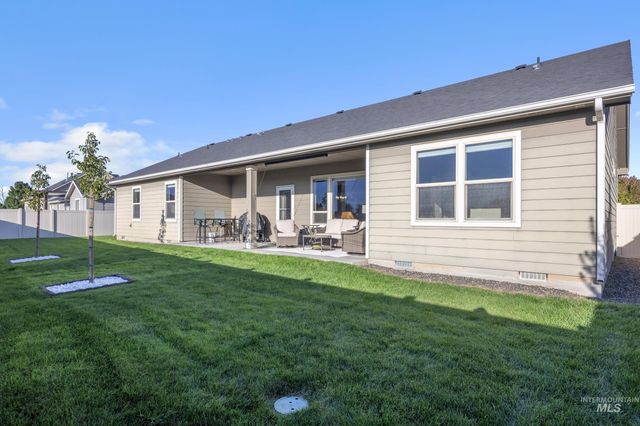 367 N Magnolia Pl, Middleton, ID 83644
