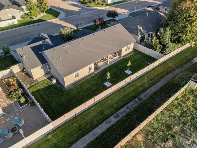 367 N Magnolia Pl, Middleton, ID 83644