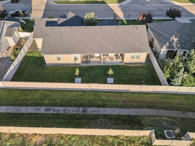367 N Magnolia Pl, Middleton, ID 83644