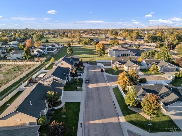 367 N Magnolia Pl, Middleton, ID 83644