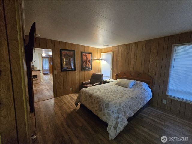 600 Russell Road, Forks, WA 98331