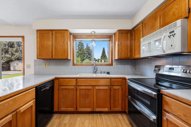 14821 E 21st Ct, Spokane Valley, WA 99037