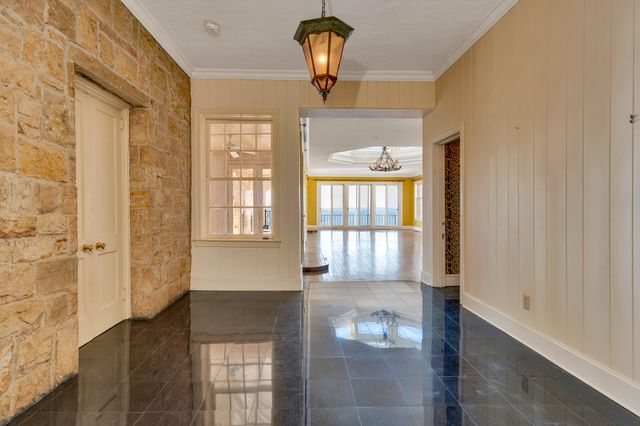 710 W Brow Road, Lookout Mountain, TN 37350