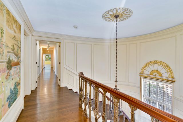 710 W Brow Road, Lookout Mountain, TN 37350