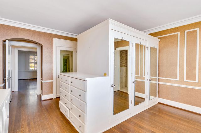 710 W Brow Road, Lookout Mountain, TN 37350