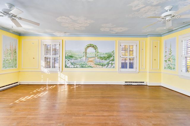 710 W Brow Road, Lookout Mountain, TN 37350