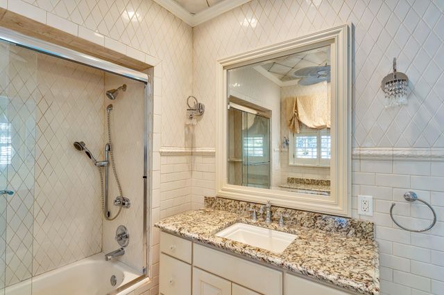 710 W Brow Road, Lookout Mountain, TN 37350