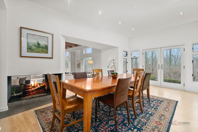 18212 Oak Grove Road, Harvard, IL 60033