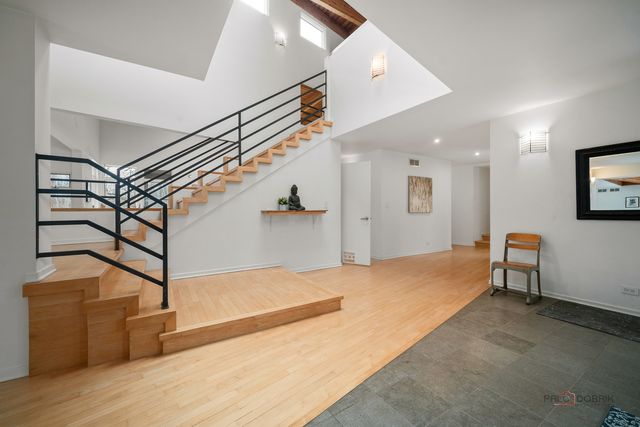 18212 Oak Grove Road, Harvard, IL 60033