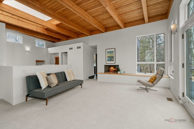 18212 Oak Grove Road, Harvard, IL 60033