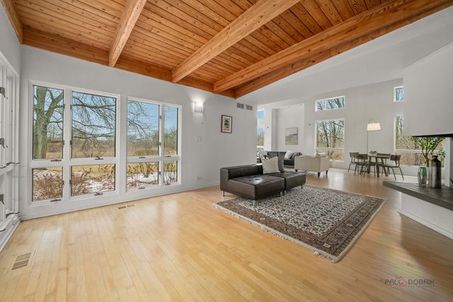 18212 Oak Grove Road, Harvard, IL 60033