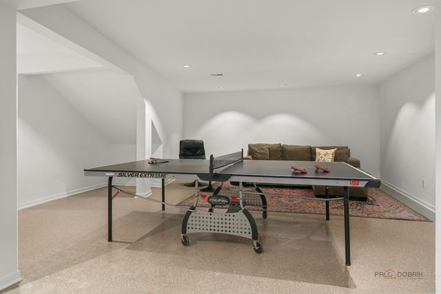 18212 Oak Grove Road, Harvard, IL 60033