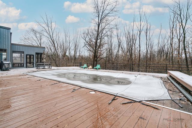 18212 Oak Grove Road, Harvard, IL 60033