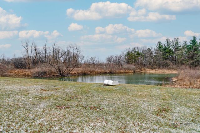 18212 Oak Grove Road, Harvard, IL 60033