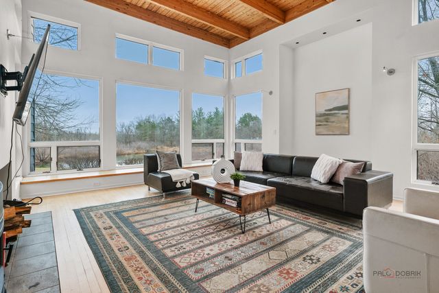 18212 Oak Grove Road, Harvard, IL 60033