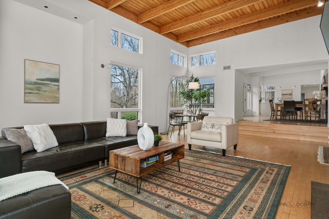 18212 Oak Grove Road, Harvard, IL 60033