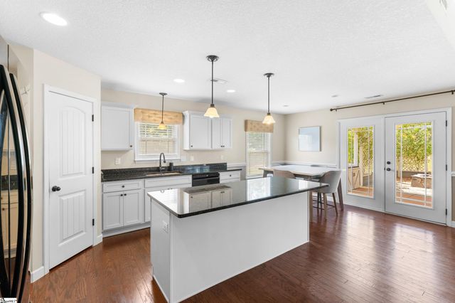 442 Camden Lee Court, Inman, SC 29349