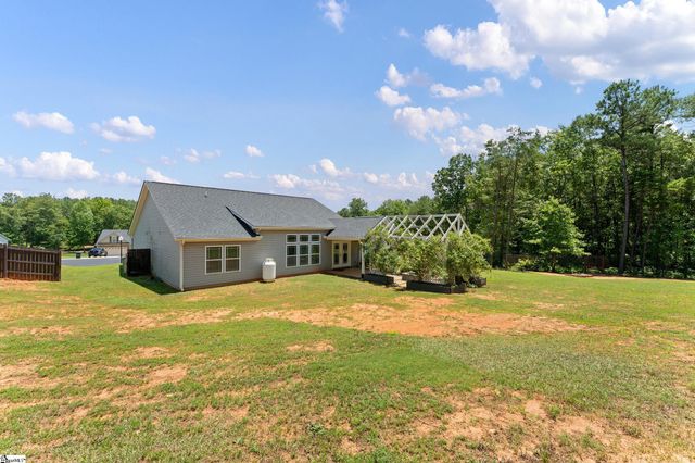 442 Camden Lee Court, Inman, SC 29349