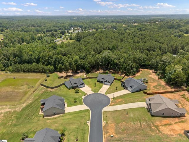 442 Camden Lee Court, Inman, SC 29349