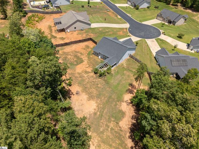 442 Camden Lee Court, Inman, SC 29349