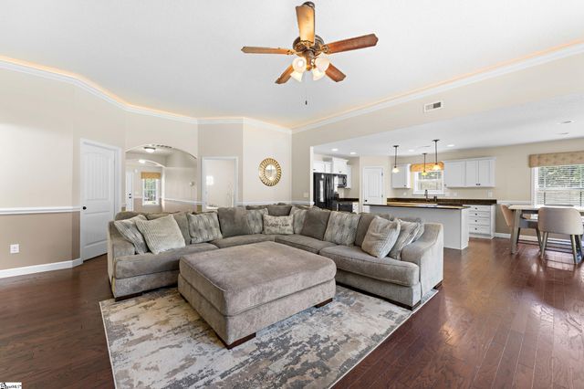 442 Camden Lee Court, Inman, SC 29349