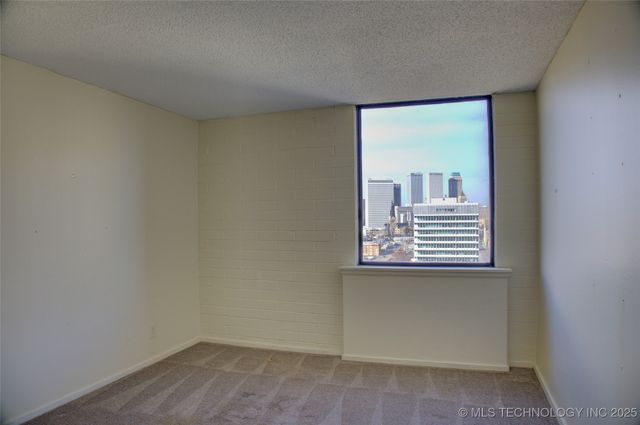 1502 S Boulder Avenue 16M, Tulsa, OK 74119