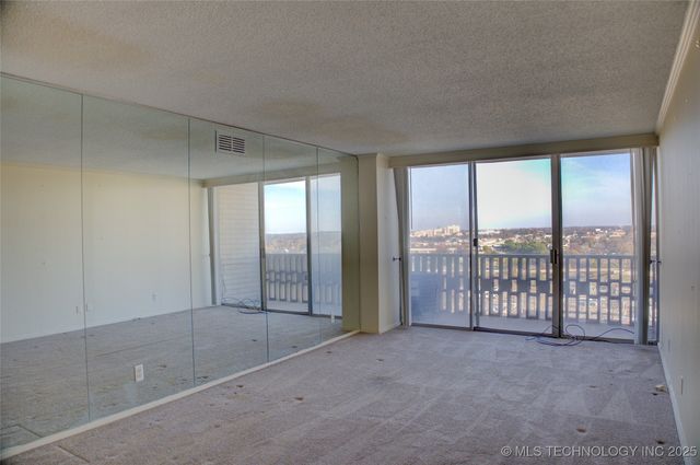 1502 S Boulder Avenue 16M, Tulsa, OK 74119