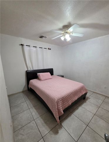 449 Sea Spray Drive, Bullhead City, AZ 86442