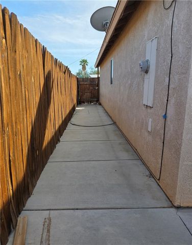 449 Sea Spray Drive, Bullhead City, AZ 86442