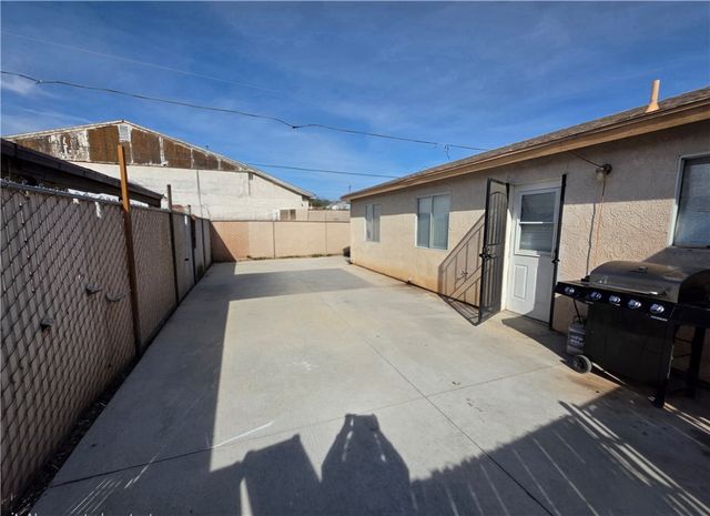 449 Sea Spray Drive, Bullhead City, AZ 86442